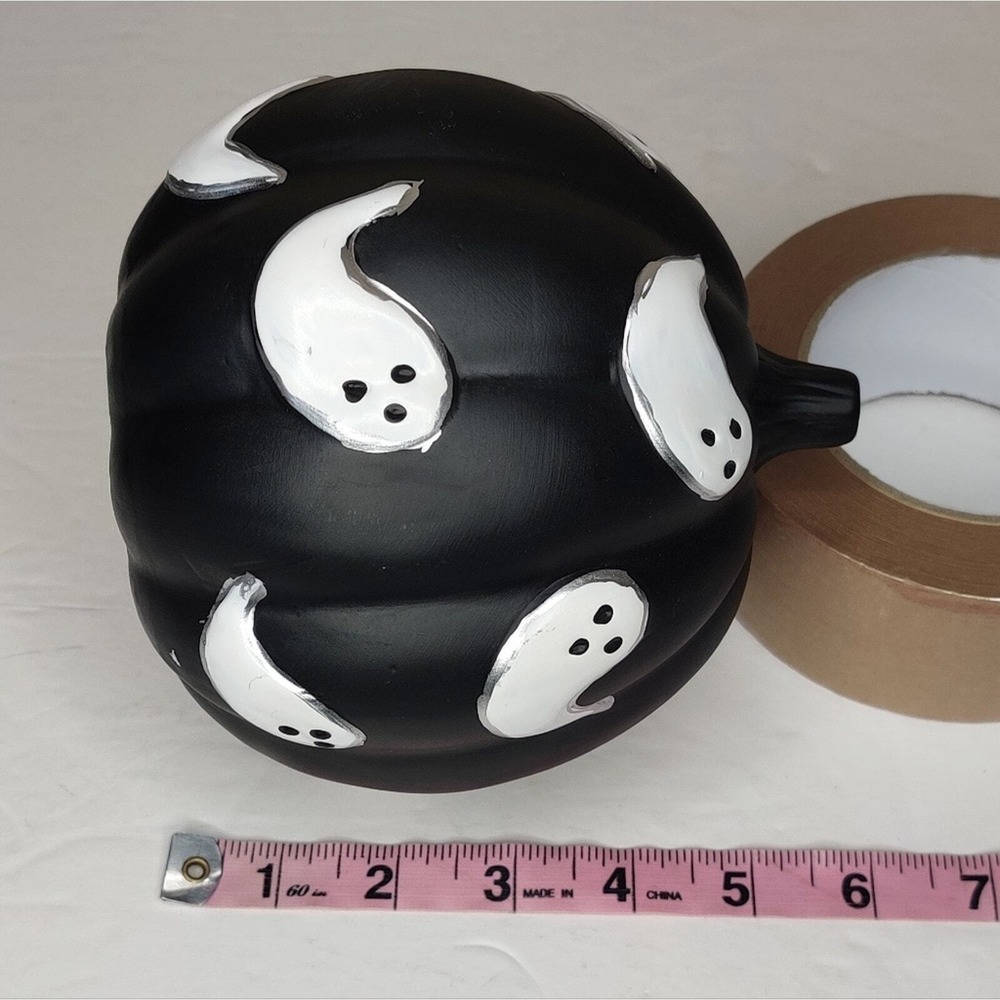 Novogratz Ghost Matte Black Pumpkin Shaped Halloween Tabletop Decor - Picture 4 of 6